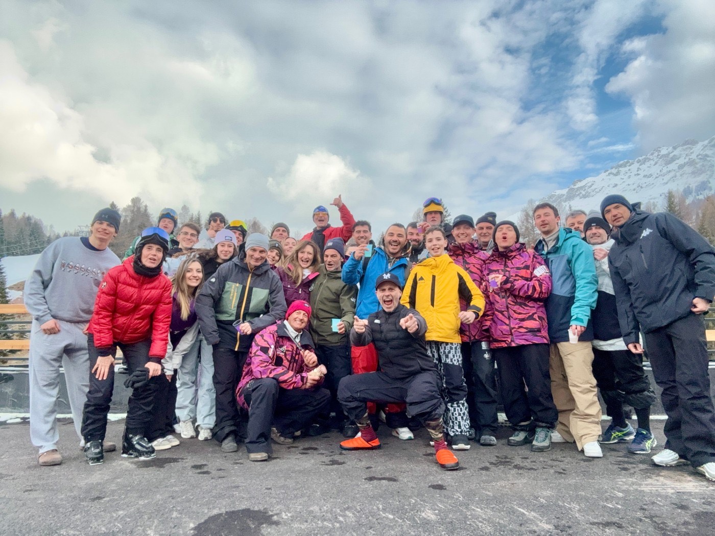 Il gruppo Board Association a Bellamonte sotto la neve